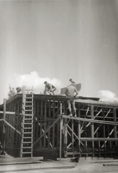 Hanmer Springs School construction, 1900