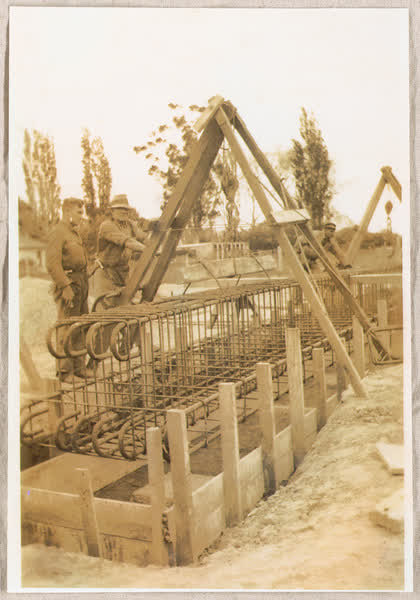 Building the Styx Bridge, 1920