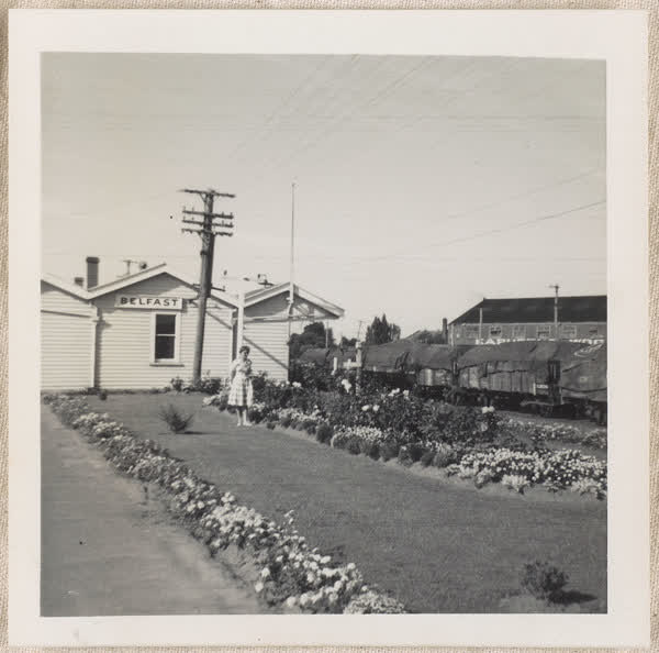 Belfast Railway Station gardens, 1920