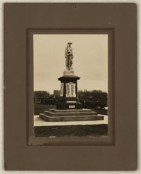 Kaiapoi War Memorial, 1920
