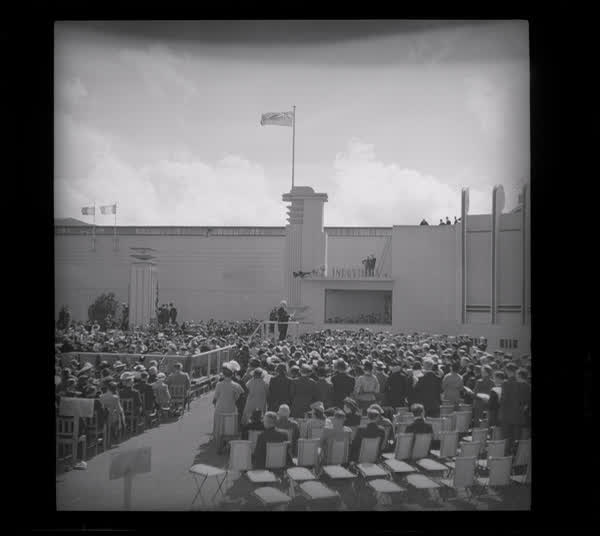 Crowd at the New Zealand Centiennial Exhibition, 1939