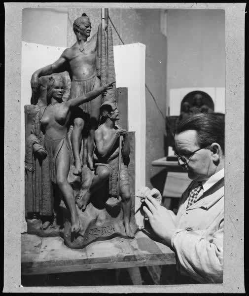 Clay model of the Kupe Statue, 1939