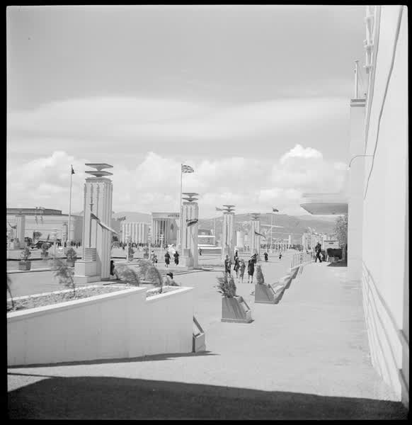 People at the New Zealand Centennial Exhibition, 1939