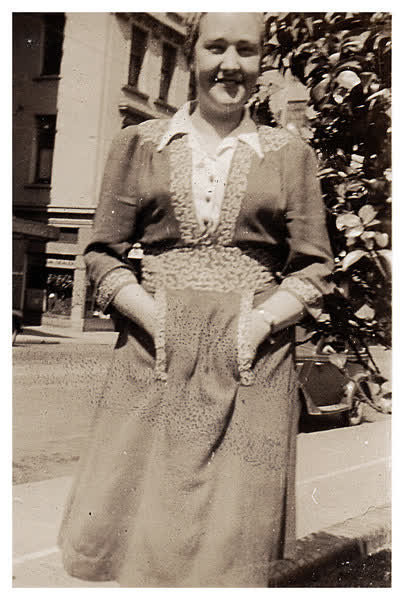 Woman on Wellington street., 1940