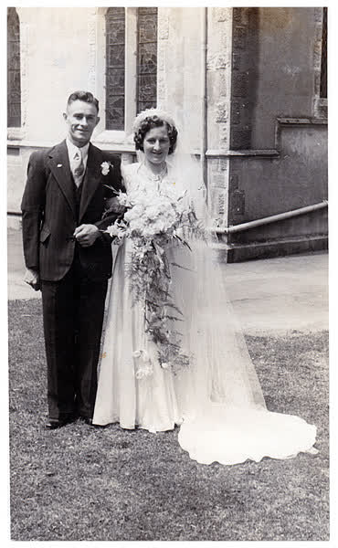 Cedric and Eileen Thew on their wedding day, 1946