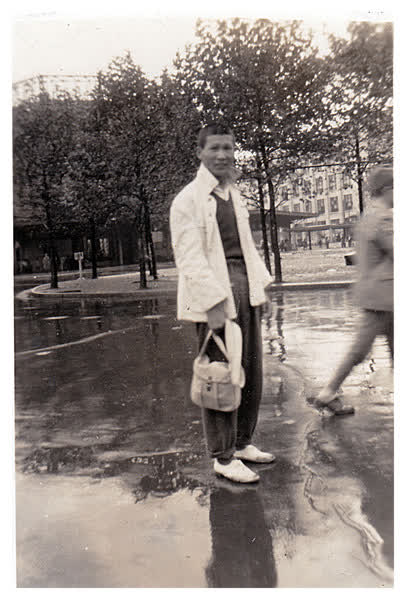Man on Tokyo street, 1945