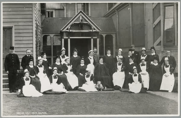 Christchurch Hospital nursing staff, 1900