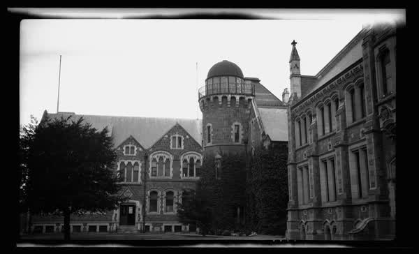 Physics building and quadrangle, Canterbury College, 1927