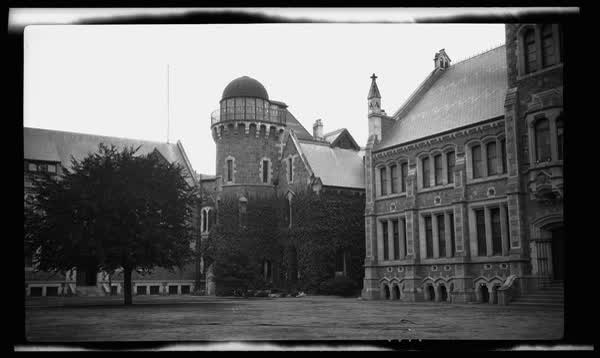 Observatory and south quadrangle, Canterbury College, 1927