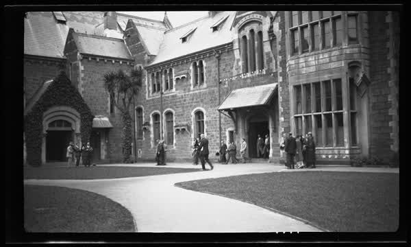 Duke in quadrangle, Canterbury College, 1927