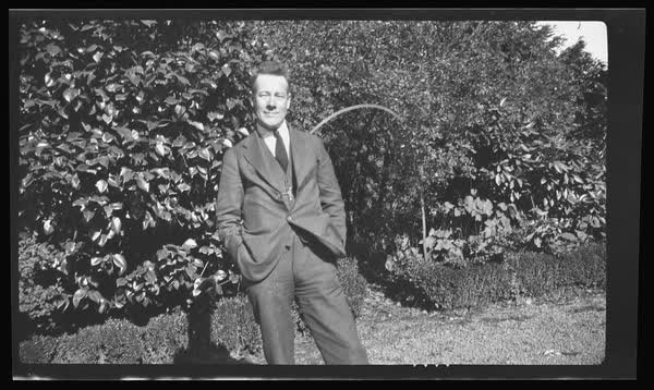 J. W. Gillard, 1927