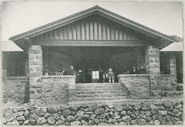 Sign of the Kiwi, 1920