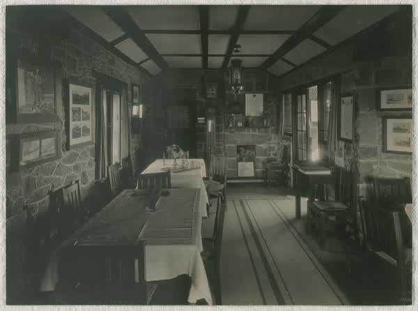 Sign of the Kiwi, 1927