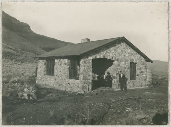 Sign of the Packhorse, 1920