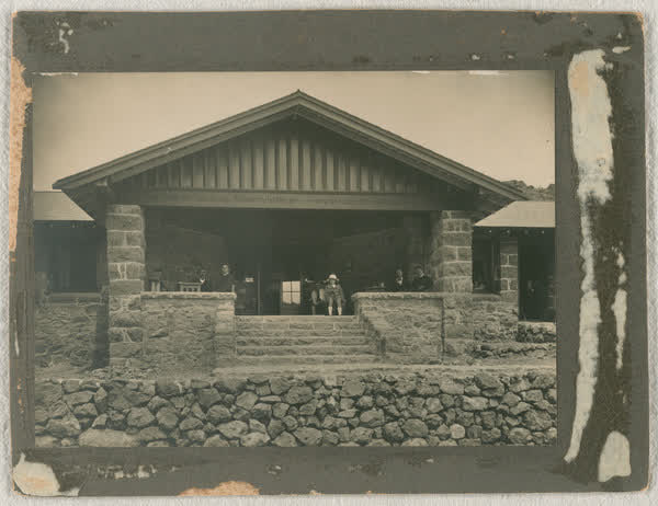 Sign of the Kiwi, 1920