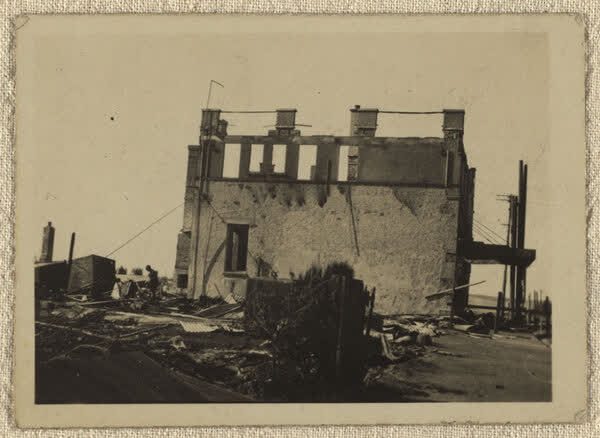 Ozone Cafe after fire, North Beach, 1922