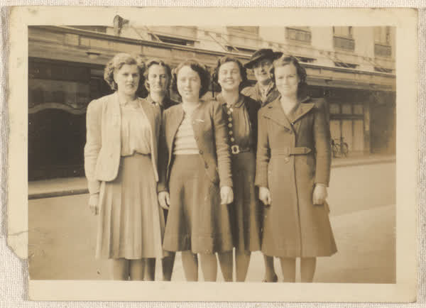 Harvey, Fulton & Hill female staff portrait, 1942