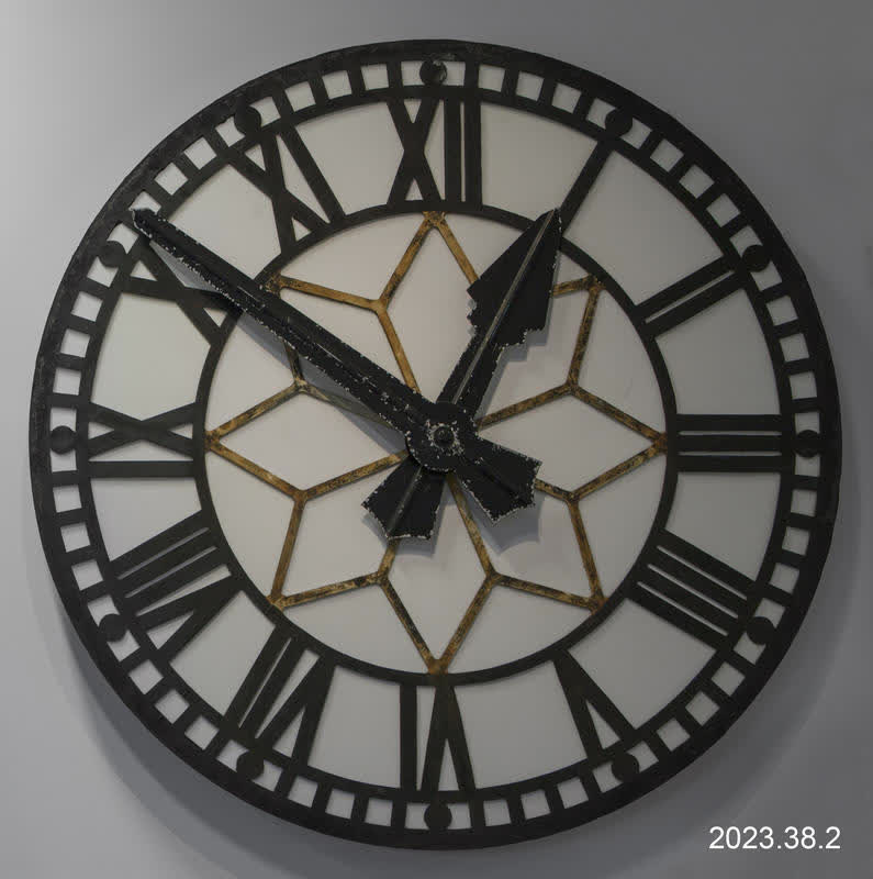 Clock: Christchurch Railway Station, 1955