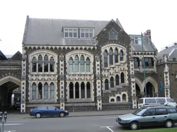 West Block, Arts Centre, 2004