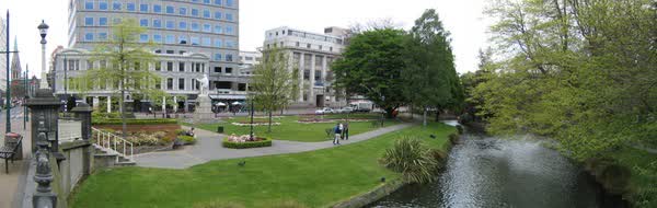 Buildings along Oxford Terrace overlooking the Avon River, 2004
