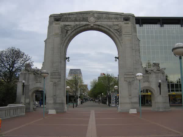 Bridge of Remembrance, looking east, 2004