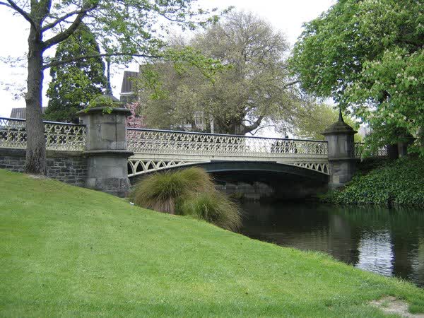 Hamish Hay Bridge, 2004