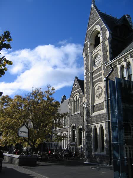 Arts Centre on Worcester Boulevard, 2005