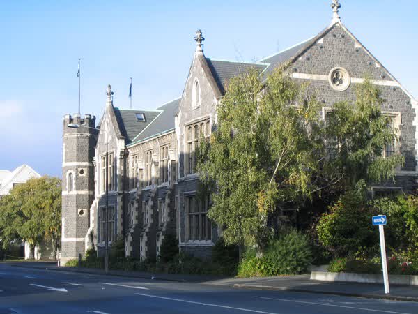 Peterborough Apartments, 2005