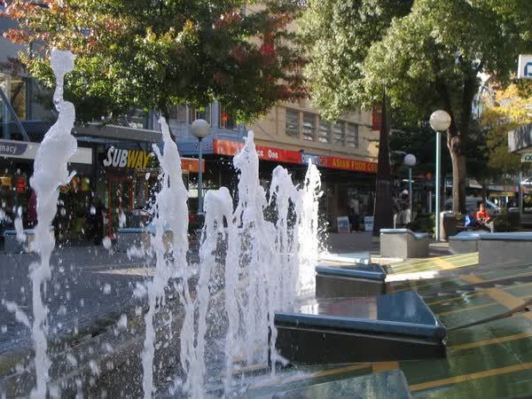 Stewart Fountain in City Mall, 2005
