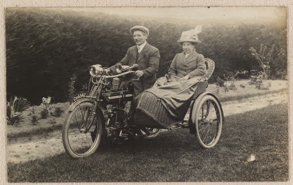 Mr and Mrs Liddle, Motukarara, 1910