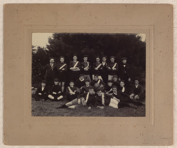Rugby team, 1910