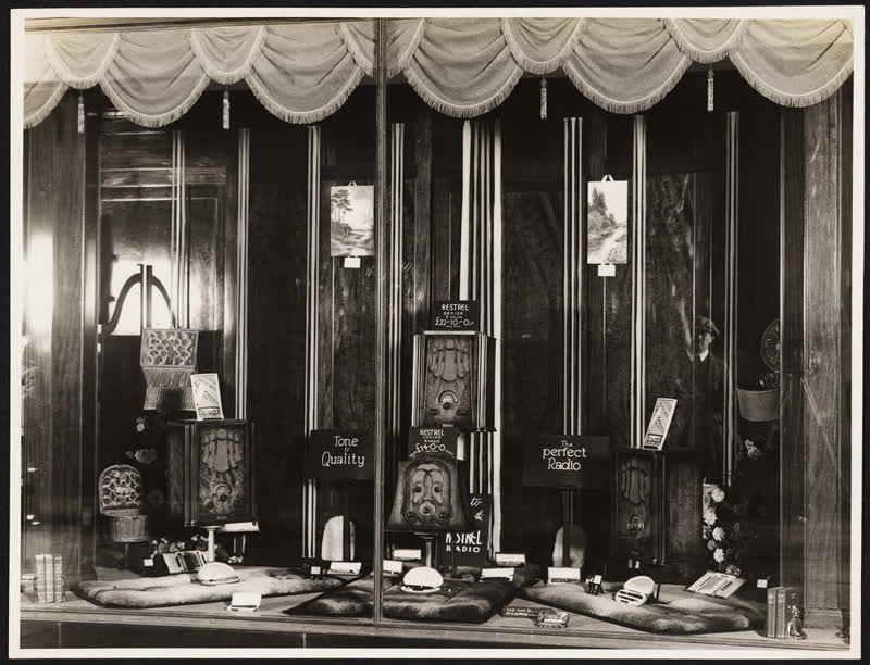 Kestrel radios window display, 1930