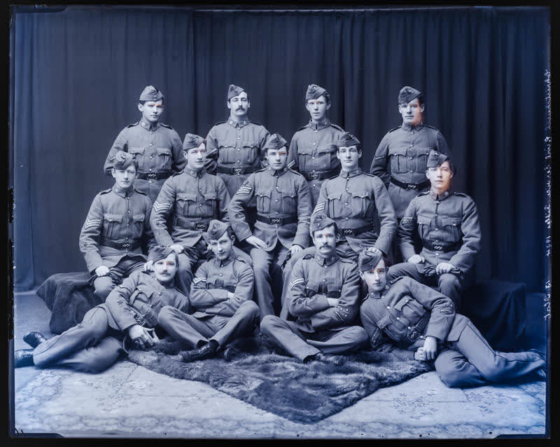 Glass Plate Negative: Thirteen men, 1904
