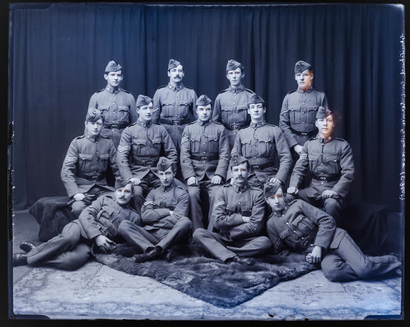 Glass Plate Negative: Thirteen men, 1904