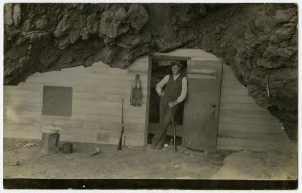 Bellevue bach, Taylors Mistake, 1920
