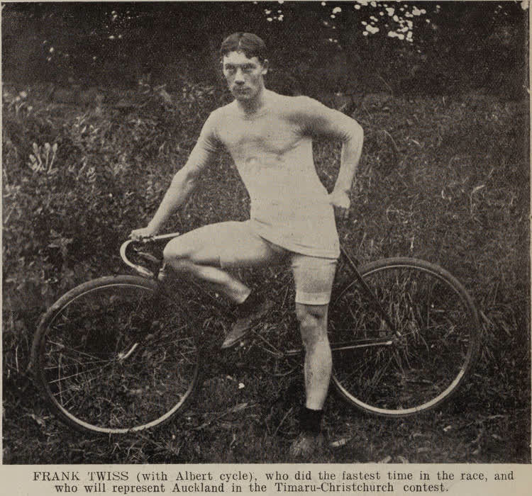Frank Twiss, 1904