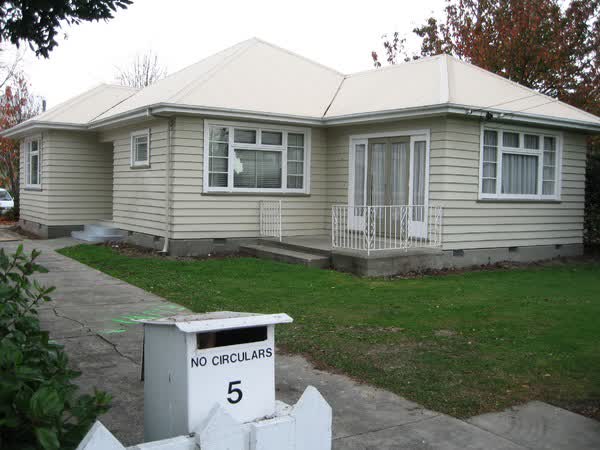 Weatherboard house, 2007