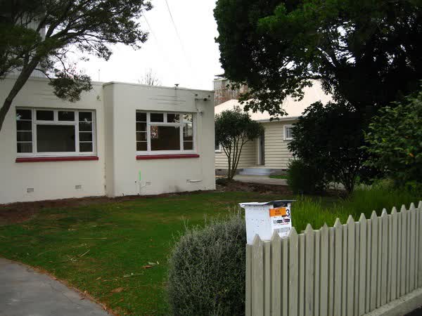 Front garden at the home at 3 Montana Avenue, 2007