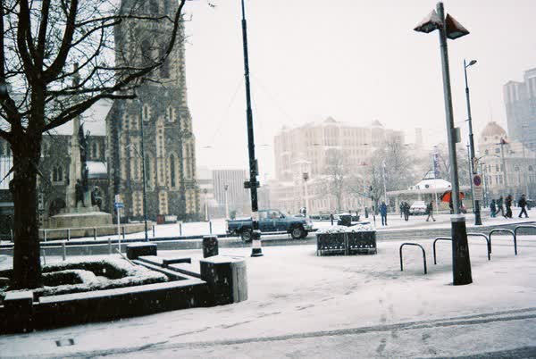 Snow falling in Cathedral Square, 2005