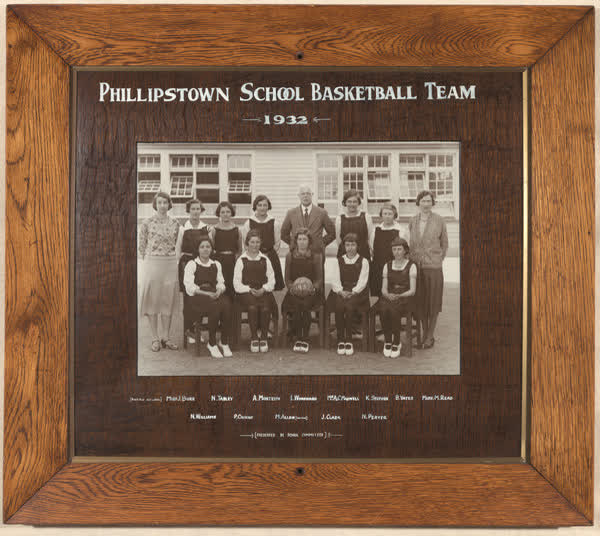 Phillipstown School basketball team of 1932, 1932