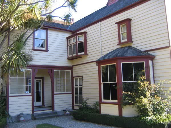 Riccarton House back porch, 2005