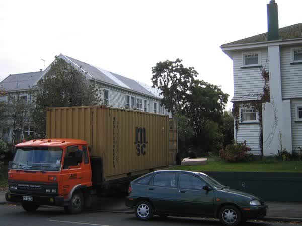 Movers truck at 13 Salisbury Street, 2005