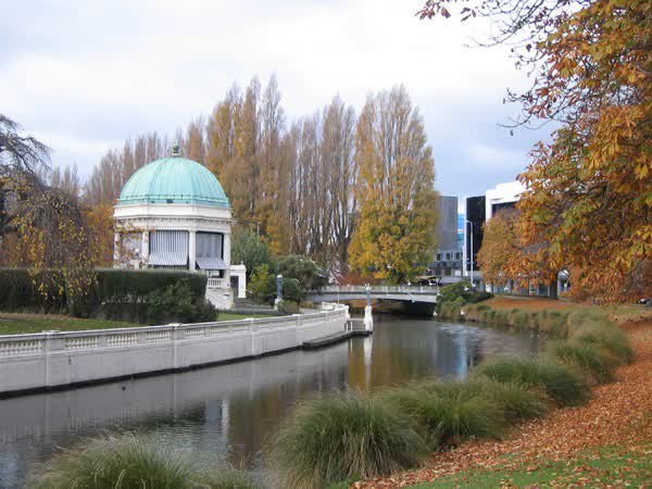 Edmonds Band Rotunda in autumn, 2005