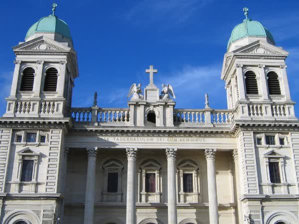 Western façade Cathedral of the Blessed Sacrament, 2005