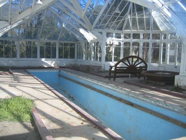 Bathhouse at Mona Vale, 2005