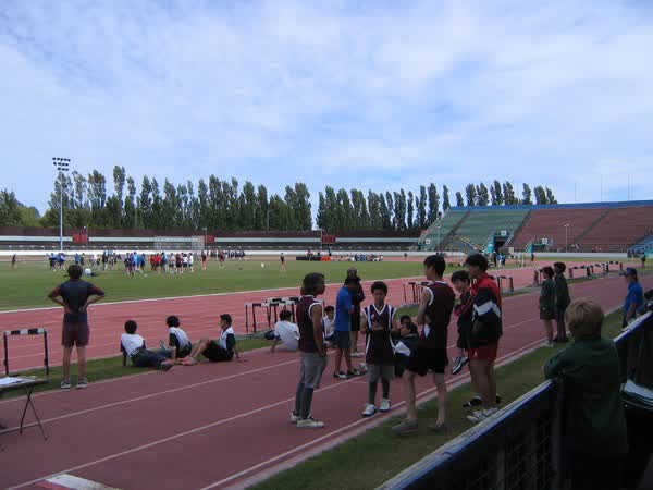 School children competing at QE2 Stadium, 2005