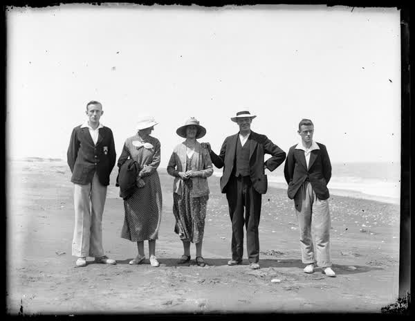 Sutton family on a beach, 1930