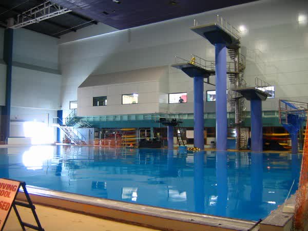 Diving pool at QE2 Park, 2005