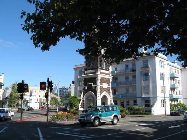Victoria Clock Tower and Victoria Mansions, 2006