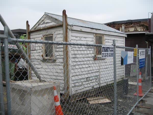Demolition site office, 2009